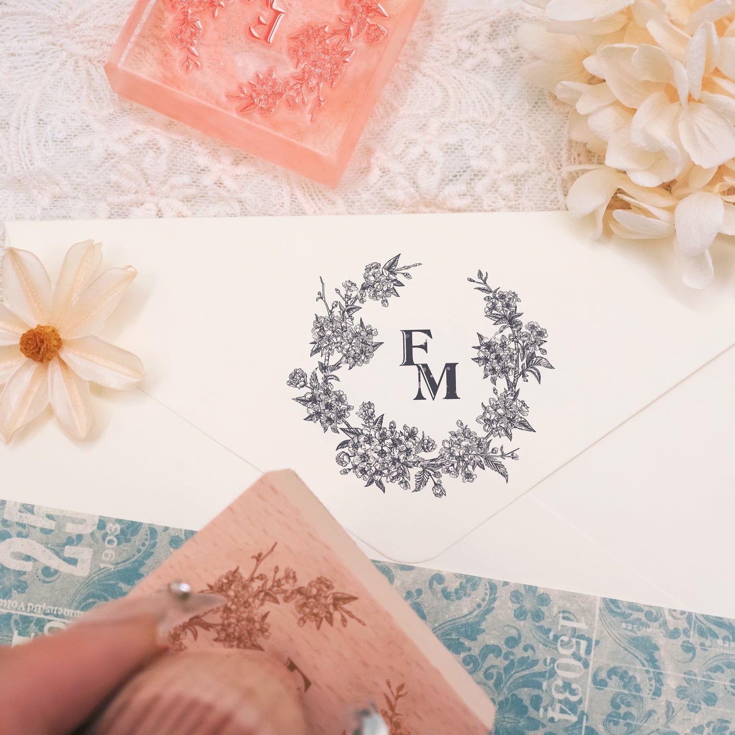 Tampon en Caoutchouc Monogramme de Mariage Botanique Personnalisé -SKU3 3