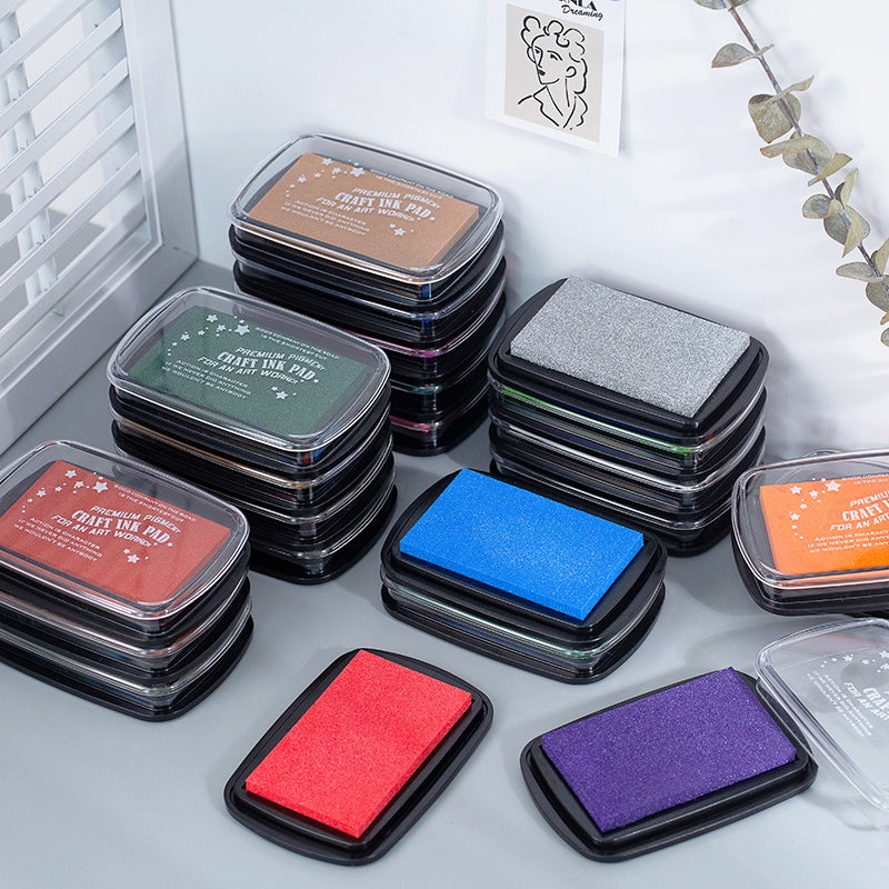 Large Metallic Graffiti Ink Pad b