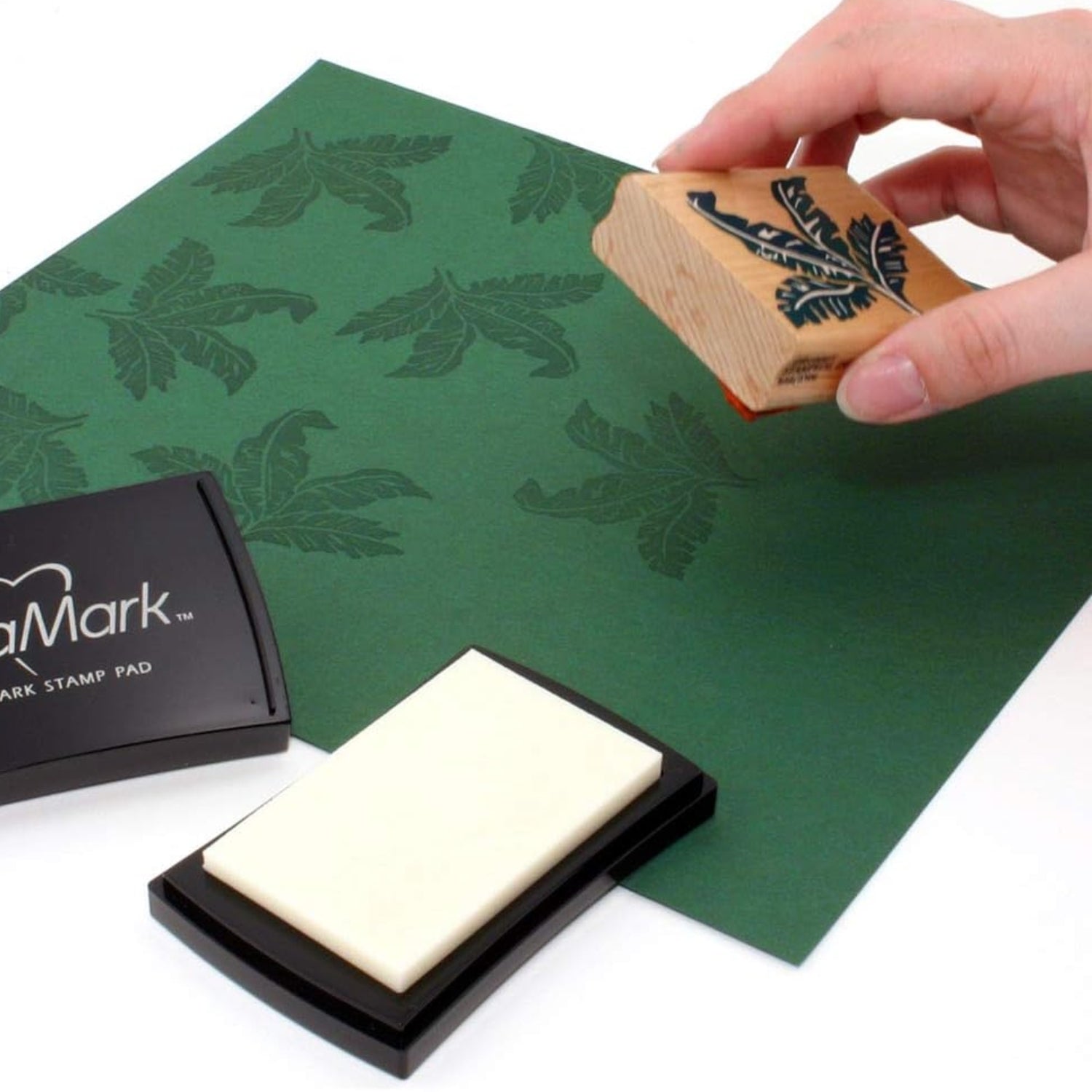 VersaMark  Full-size Ink Pad Product Details ◎Material ABS Plastic ◎Color：Cream ◎Size： 205mm  8.2 120mm  4.8 (1)