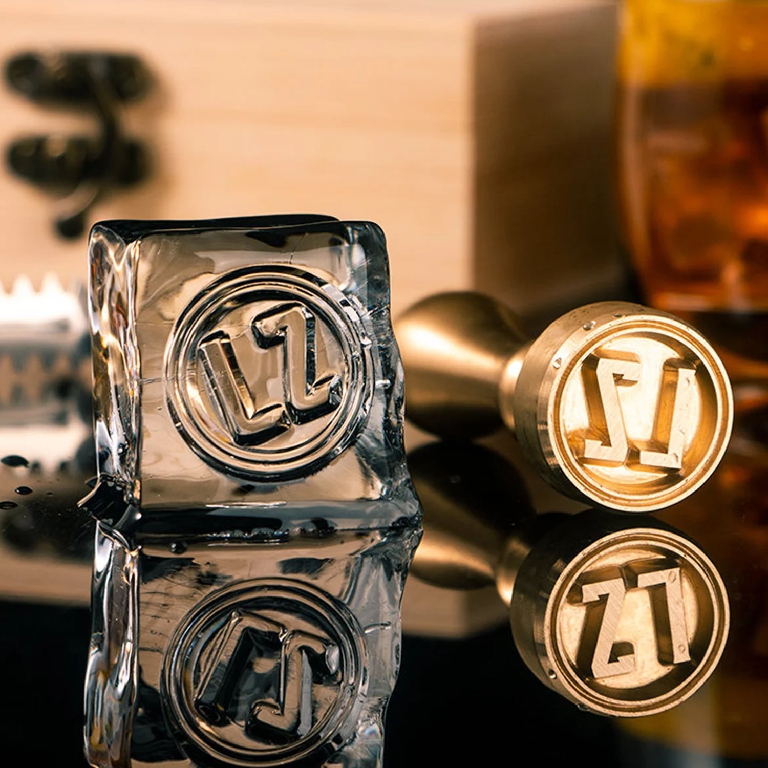 Circle Mark Single Monogram Brass Ice Stamp for Bartender & Planner11