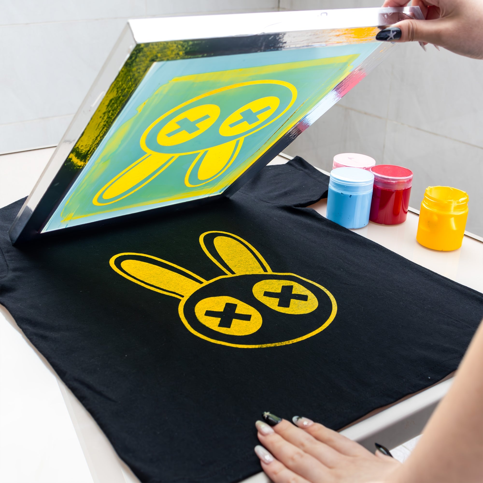 Custom Screen Printing - Personalized Designs for T-Shirts, Tote Bags, Boxes & More12