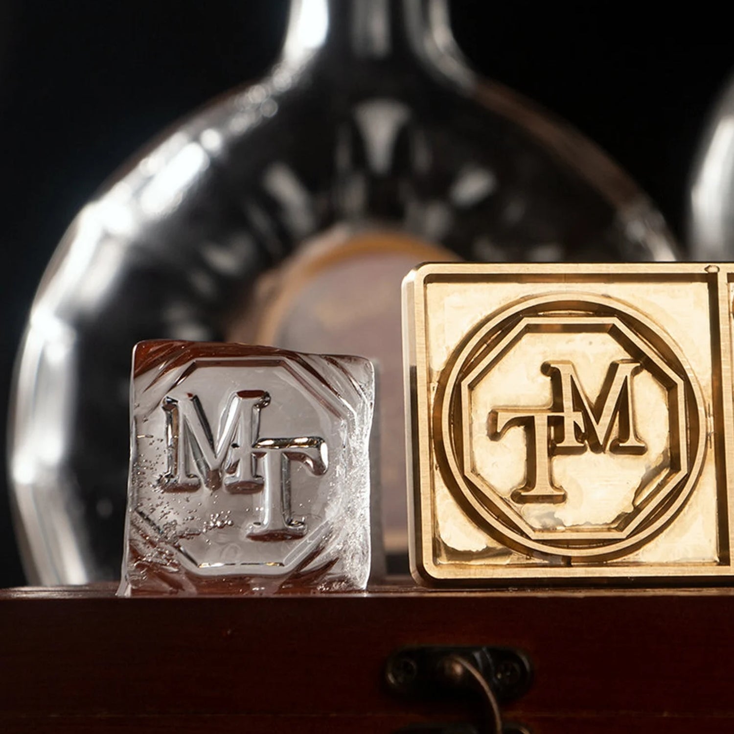 Metro Edge Tampon encreur à glace en laiton à monogramme unique pour Bartender et planificateur1